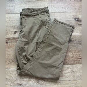 Men's Vuori Collin’s Chino Pant in Khaki